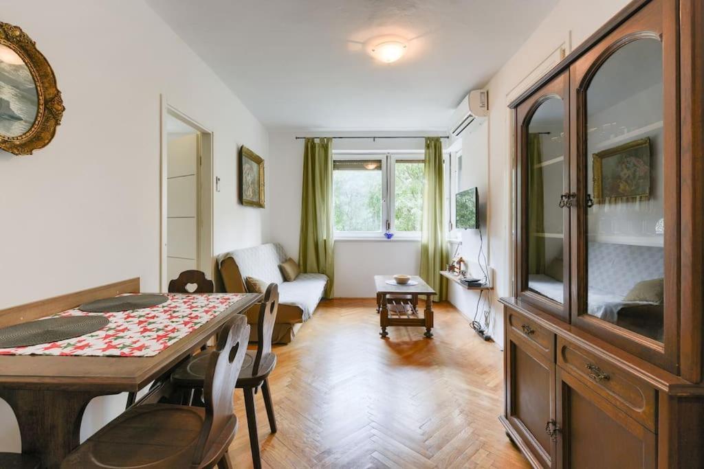 Apartman Legacy Apartment Zadar Exterior photo